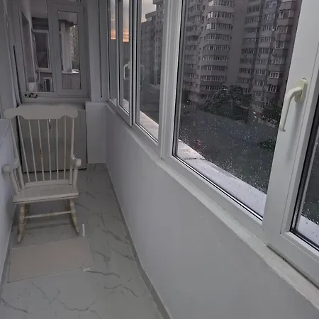 Apartment, 3 Rooms,nearby Piata Victoriei And Gara De Nord, Main Railwaystation Βουκουρέστι