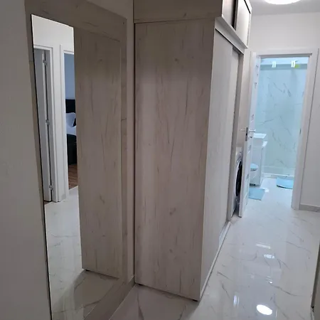Apartment, 3 Rooms,nearby Piata Victoriei And Gara De Nord, Main Railwaystation Διαμέρισμα Βουκουρέστι