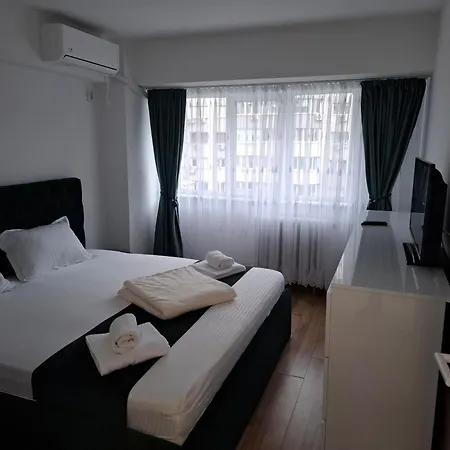 Apartment, 3 Rooms,nearby Piata Victoriei And Gara De Nord, Main Railwaystation Apartment Bukarest
