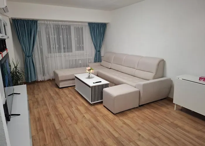 Apartment, 3 Rooms,nearby Piata Victoriei And Gara De Nord, Main Railwaystation *
