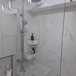 Apartment, 3 Rooms,nearby Piata Victoriei And Gara De Nord, Main Railwaystation شقة *